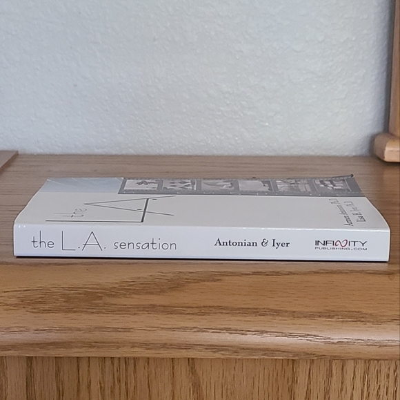 THE L.A. SENSATION Book - Picture 4 of 7